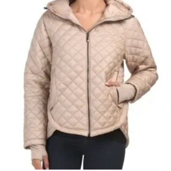 BCBGMAXAZRIA Champagne Quilted Zip Front Puffer Jacket Eco Friendly Size Medium - Picture 1 of 5
